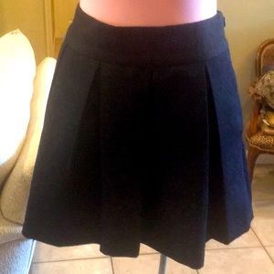 Black pleated skirt
